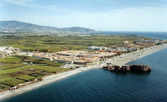 A 150 Metros Del Mar, Parking Y Wifi Appartement